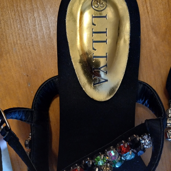 Gemstone Sandals Size 8 - Picture 5 of 5